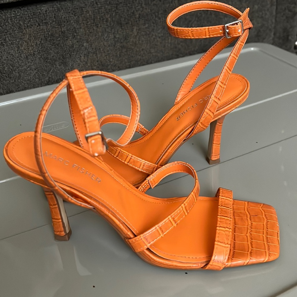 Marc Fisher size 8 shoe